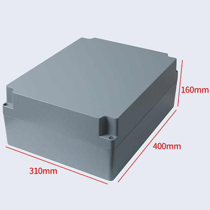 Quel est l'avantage de l'enceinte en aluminium?